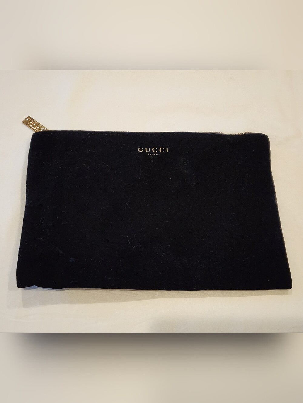 GUCCI Beauty Black Velvet Cosmetic Pouch